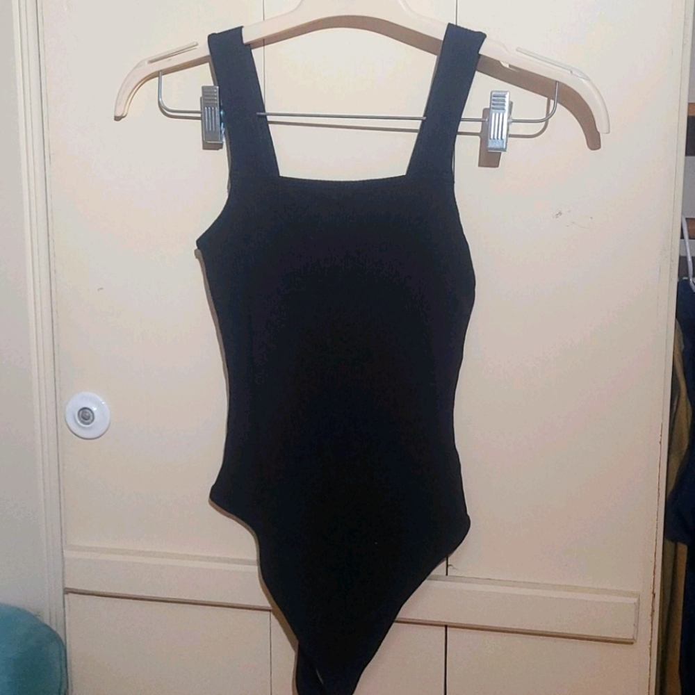 American eagle Ribbed black bodysuit